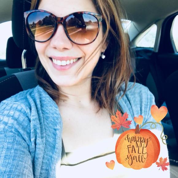 Meet your Posher, Ashley - Picture 1 of 1